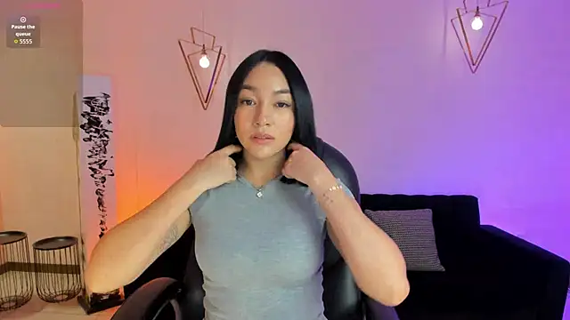 RossieRhoades online show from September 23, 2025, 12:12 pm