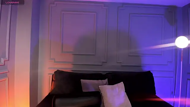 RossieRhoades online show from October 27, 2025, 8:32 pm