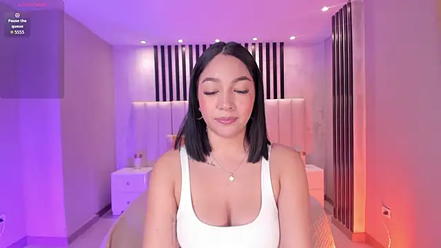 RossieRhoades online show from October 3, 2025, 7:26 pm