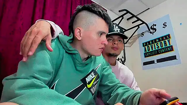 davidlatin66 online show from October 10, 2025, 4:02 am