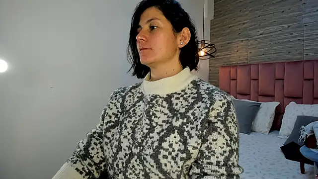Snapshot of SarahDeyvis chatting on March 17, 2025, 2:01 pm SarahDeyvis online show from March 17, 2025, 2:01 pm