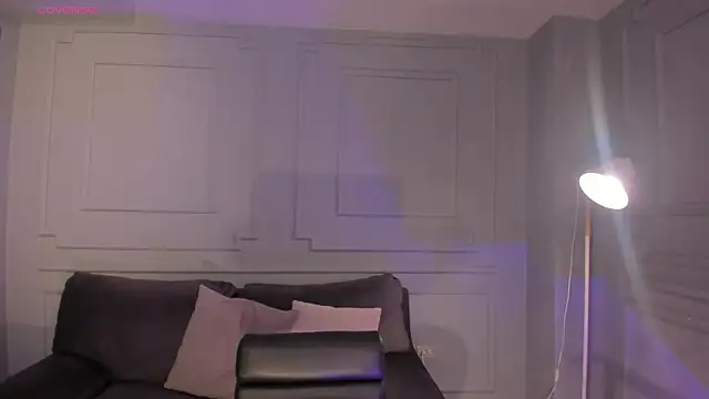 EveBensonX online show from March 9, 2026, 6:55 pm