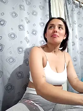Snapshot of Sofia_888 chatting on December 20, 2024, 3:25 am Sofia 888 online show from December 20, 2024, 3:25 am