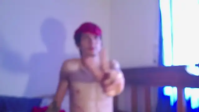 Snapshot of Twink_Temptation chatting on December 20, 2025, 6:11 pm Twink Temptation online show from December 20, 2025, 6:11 pm