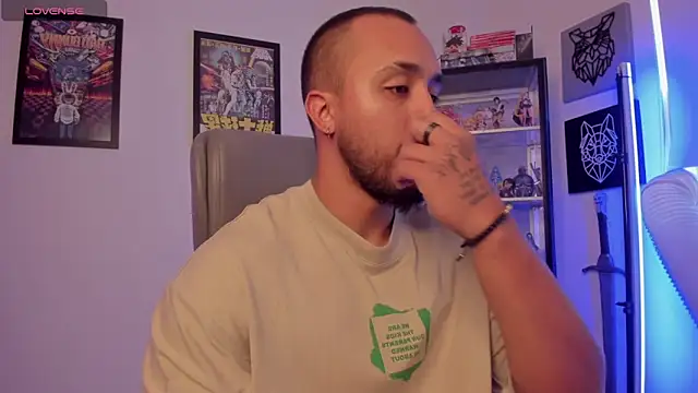 Snapshot of luck_spartans chatting on October 11, 2025, 9:27 pm luck spartans online show from October 11, 2025, 9:27 pm