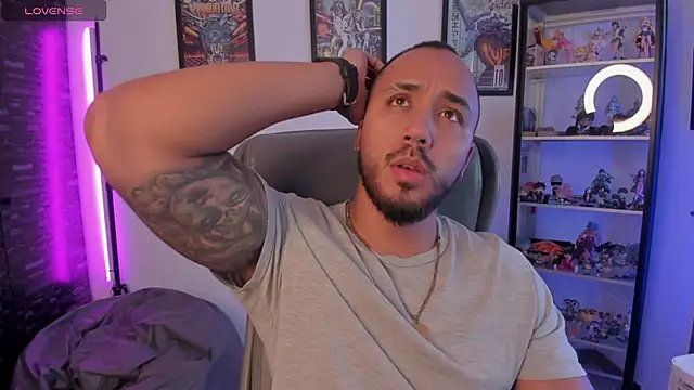 Snapshot of luck_spartans chatting on October 7, 2025, 3:35 pm luck spartans online show from October 7, 2025, 3:35 pm