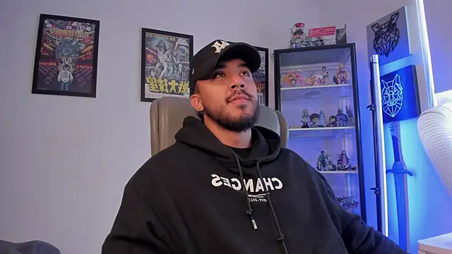 Snapshot of luck_spartans chatting on September 18, 2025, 4:43 pm luck spartans online show from September 18, 2025, 4:43 pm