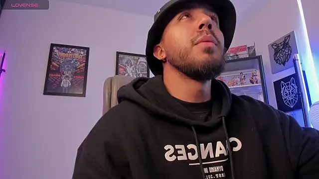 Snapshot of luck_spartans chatting on October 9, 2025, 4:18 pm luck spartans online show from October 9, 2025, 4:18 pm