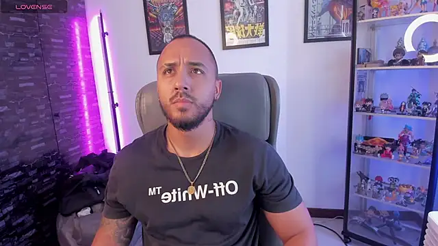 Snapshot of luck_spartans chatting on October 6, 2025, 3:02 pm luck spartans online show from October 6, 2025, 3:02 pm