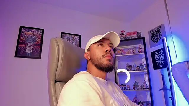 Snapshot of luck_spartans chatting on September 26, 2025, 8:10 am luck spartans online show from September 26, 2025, 8:10 am