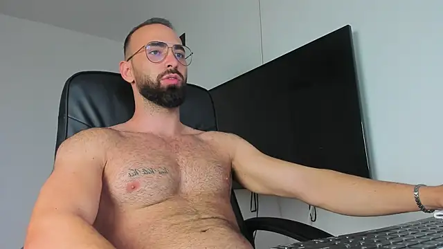 Snapshot of MichaelMasterss chatting on September 17, 2025, 3:03 pm MichaelMasterss online show from September 17, 2025, 3:03 pm