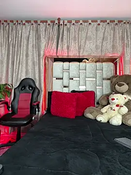 serena willow online show from March 10, 2025, 9:34 am