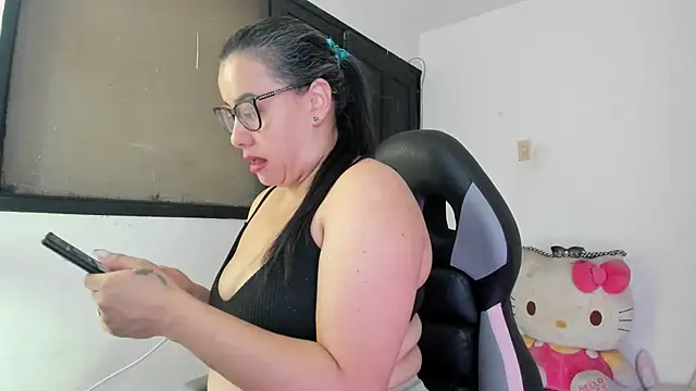 smile sweetpao online show from February 27, 2025, 12:01 pm