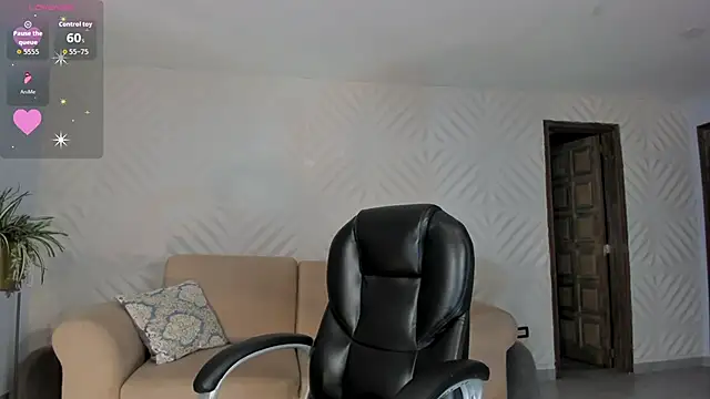 Snapshot of RenataReyes chatting on February 9, 2026, 8:40 pm RenataReyes online show from February 9, 2026, 8:40 pm