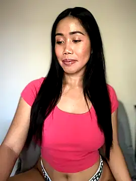 Snapshot of JazzieXo chatting on October 3, 2025, 9:16 pm JazzieXo online show from October 3, 2025, 9:16 pm