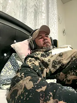 Cristian-Brayan online show from October 18, 2025, 11:56 am