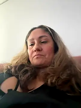 gabiTetas online show from October 15, 2025, 8:06 pm