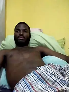 Snapshot of DangerousSafari chatting on November 3, 2025, 1:44 am DangerousSafari online show from November 3, 2025, 1:44 am