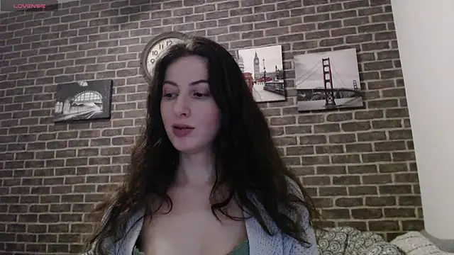 Snapshot of _Hot_Lady_ chatting on March 7, 2025, 7:16 pm Hot Lady online show from March 7, 2025, 7:16 pm