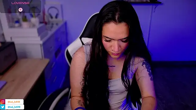 ImLui lu online show from November 9, 2025, 11:09 pm