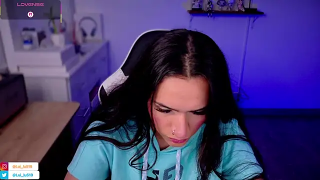 Snapshot of ImLui_lu chatting on October 3, 2025, 8:54 pm ImLui lu online show from October 3, 2025, 8:54 pm