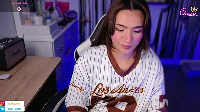 ImLui lu online show from April 14, 2026, 10:15 pm