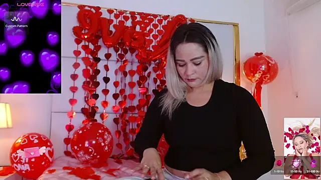 WANDAFOXX1 online show from February 15, 2025, 4:14 am