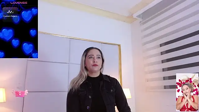 WANDAFOXX1 online show from February 22, 2025, 3:23 am