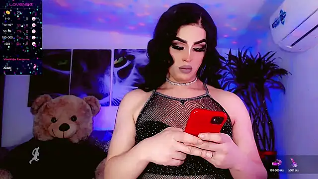 Sophiesweet5 online show from April 16, 2026, 1:01 pm