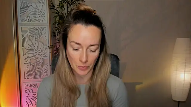 Snapshot of RebeccaMartinez chatting on February 25, 2026, 7:08 am RebeccaMartinez online show from February 25, 2026, 7:08 am