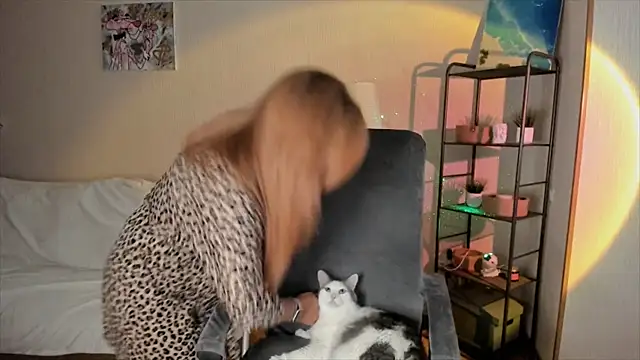 Snapshot of RebeccaMartinez chatting on September 29, 2025, 10:54 am RebeccaMartinez online show from September 29, 2025, 10:54 am