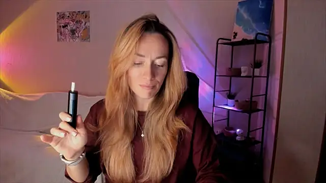 Snapshot of RebeccaMartinez chatting on October 27, 2025, 11:22 am RebeccaMartinez online show from October 27, 2025, 11:22 am