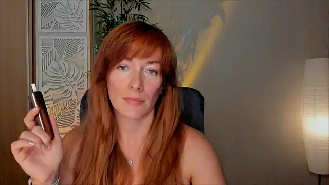 Snapshot of RebeccaMartinez chatting on June 26, 2026, 9:04 am RebeccaMartinez online show from June 26, 2026, 9:04 am