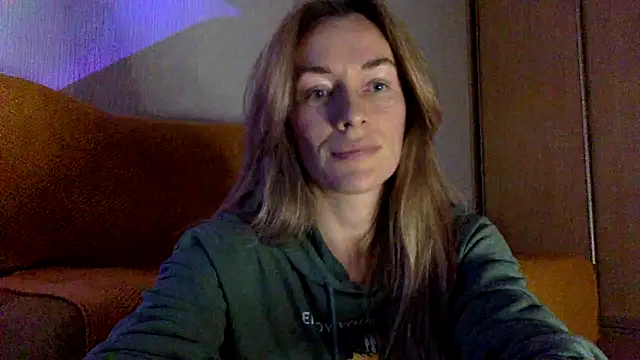 RebeccaMartinez online show from March 18, 2025, 2:50 pm