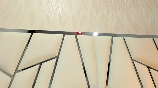 kimberly7  online show from November 10, 2025, 11:37 am