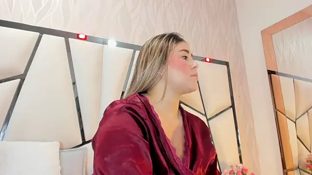 Snapshot of kimberly7_ chatting on October 21, 2025, 11:42 am kimberly7  online show from October 21, 2025, 11:42 am