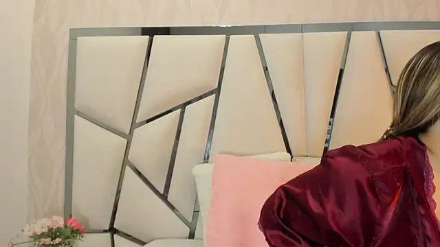 kimberly7  online show from November 3, 2025, 10:08 am