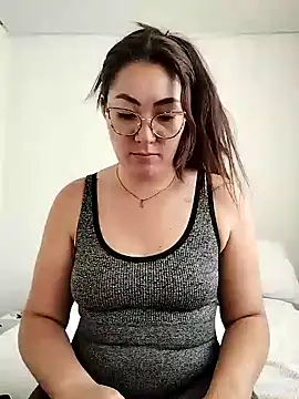 katha steele  online show from January 21, 2025, 3:54 pm