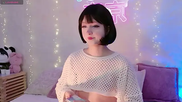 EffyEfans online show from October 18, 2025, 4:58 am