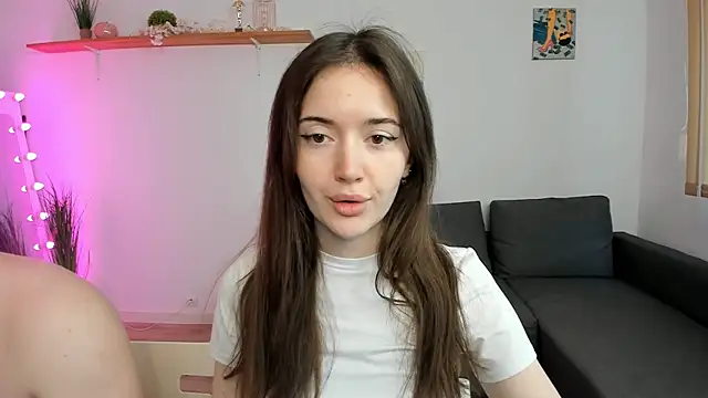 Snapshot of PollyFlame chatting on September 26, 2025, 9:38 am PollyFlame online show from September 26, 2025, 9:38 am