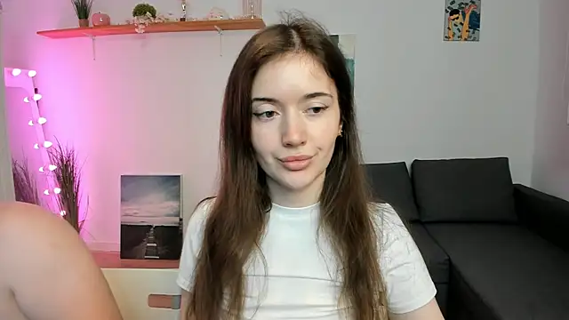 Snapshot of PollyFlame chatting on October 19, 2025, 12:02 am PollyFlame online show from October 19, 2025, 12:02 am