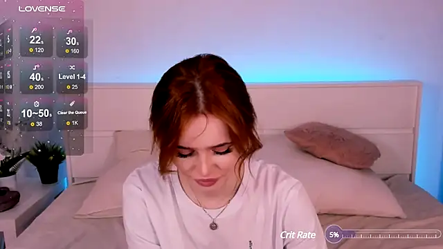 Snapshot of Phoenix_Margo chatting on February 24, 2025, 2:40 am Phoenix Margo online show from February 24, 2025, 2:40 am