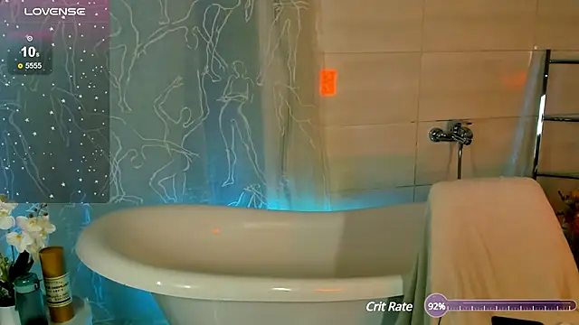 Snapshot of Phoenix_Margo chatting on February 24, 2025, 5:43 am Phoenix Margo online show from February 24, 2025, 5:43 am