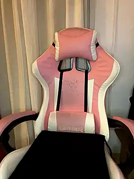 LittleBabyCat22 online show from January 17, 2026, 5:11 am