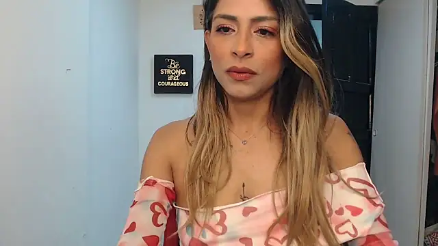 Liamiler01  online show from October 6, 2025, 11:33 am