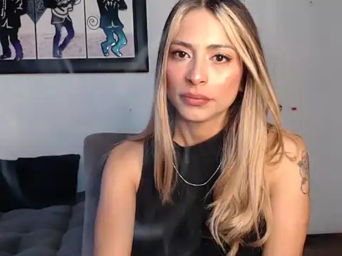 Liamiler01  online show from March 4, 2025, 12:33 pm