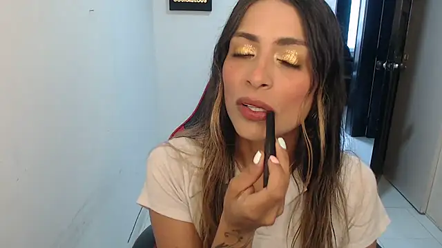 Liamiler01  online show from November 28, 2025, 2:50 pm