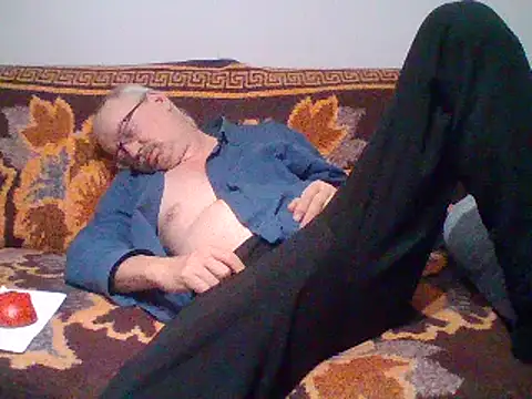 cumloverboyxx69 online show from February 5, 2025, 10:33 pm