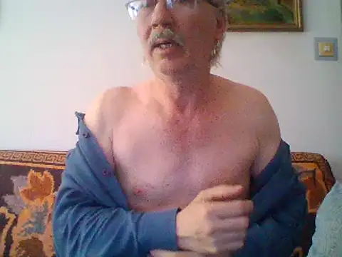 cumloverboyxx69 online show from February 19, 2025, 1:17 pm