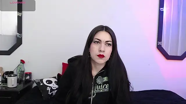 Snapshot of Amy_Aloqua chatting on September 30, 2025, 3:29 pm Amy Aloqua online show from September 30, 2025, 3:29 pm